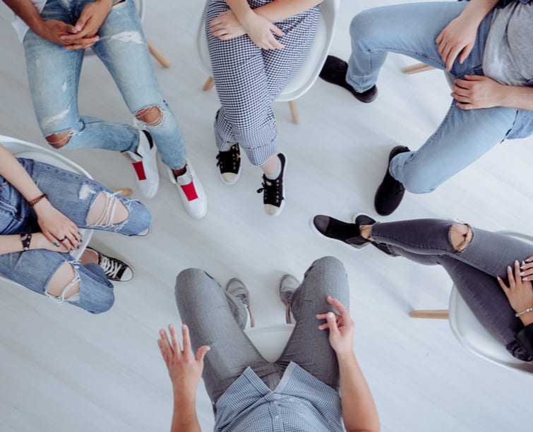 Как проводится реабилитация наркозависимых подростков