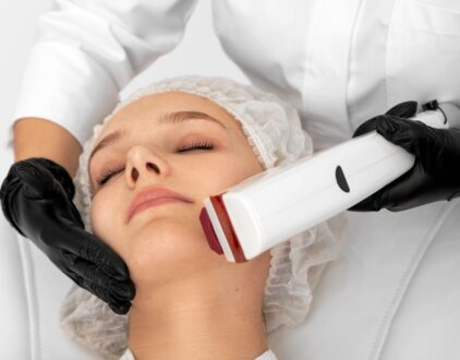 Аппаратная и инъекционная косметология - что это , особенности