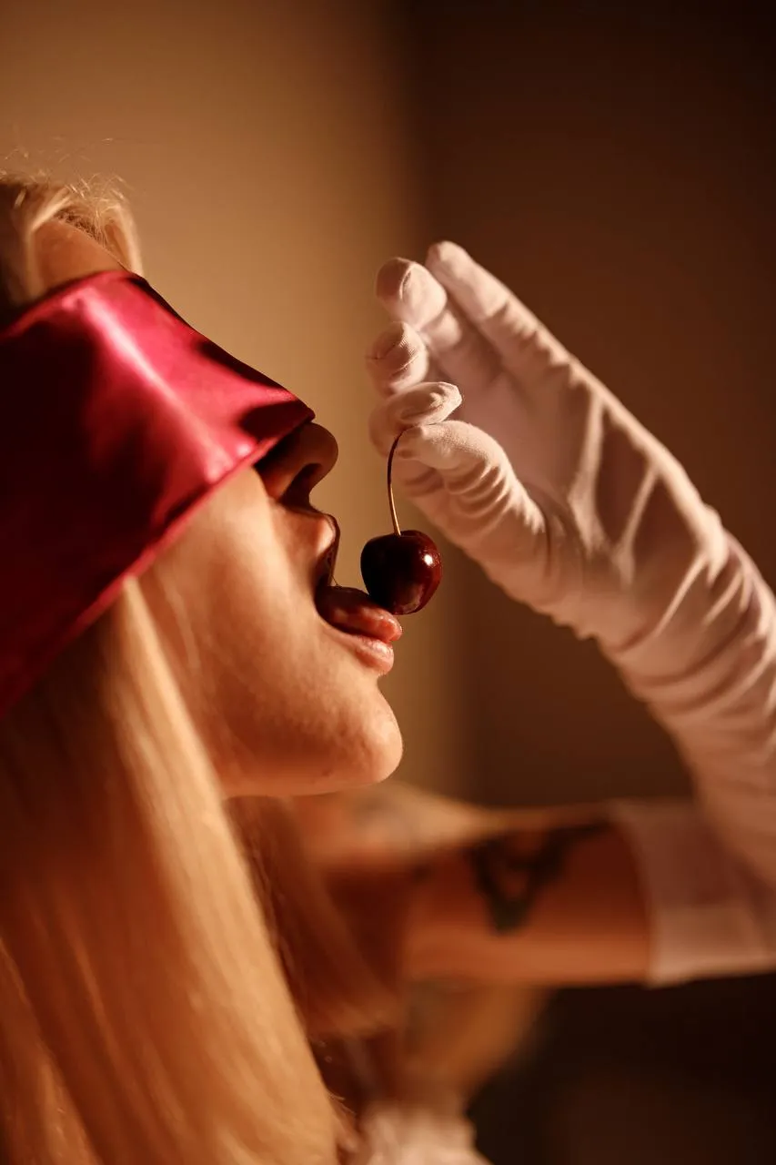 Особливості та переваги еротичного масажу для чоловіків та жінок